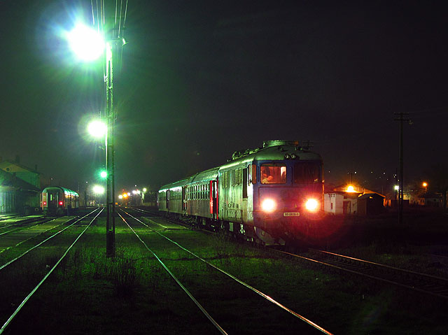 Náš vlak do Vişeu de Jos ve výchozí stanici Sighetu Marmaţiei.