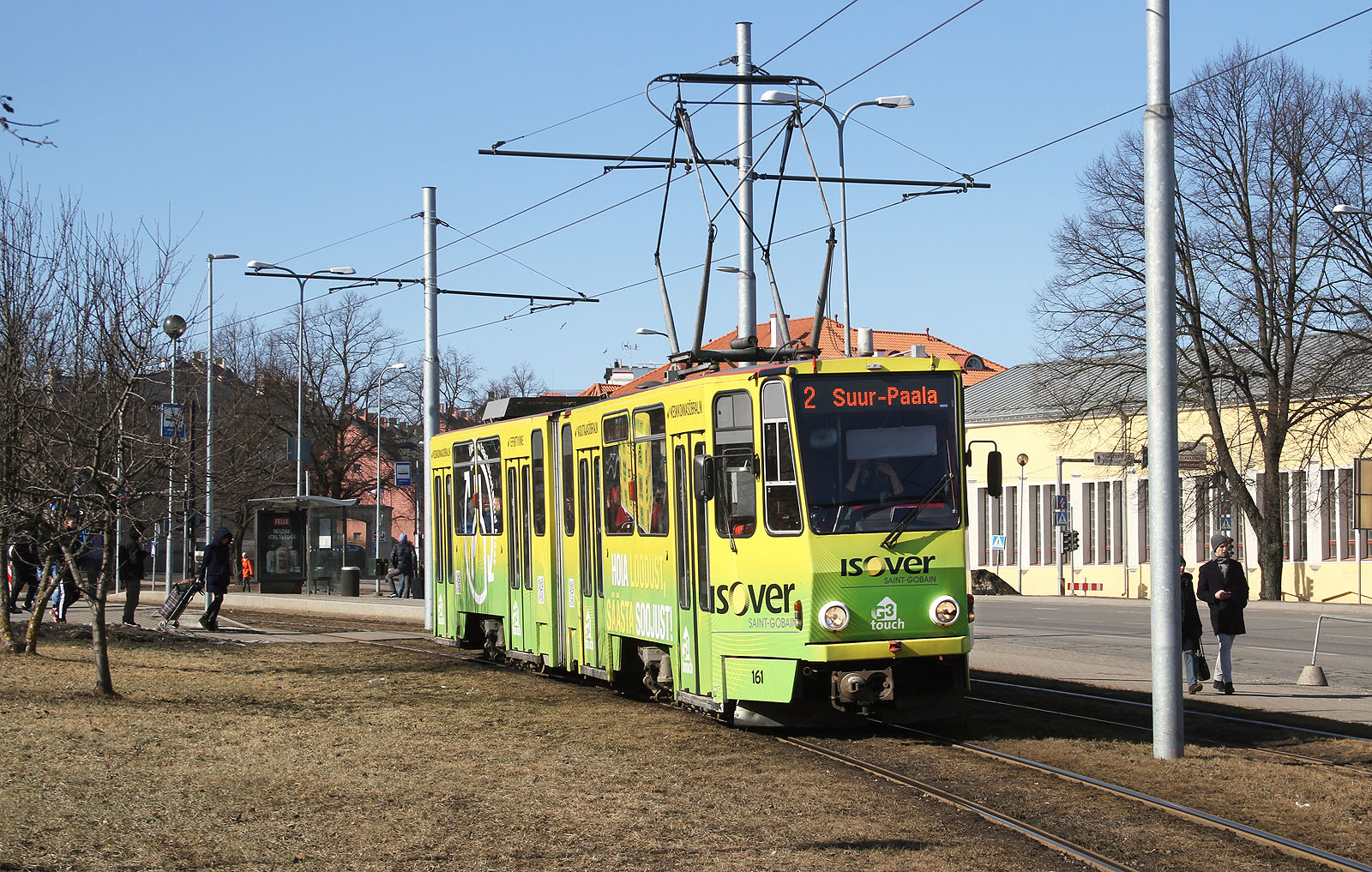 Tramvaje KT4 československé výroby v Tallinnu disponují neobvyklým rozchodem 1067 mm, typickým pro Japonské dráhy.
