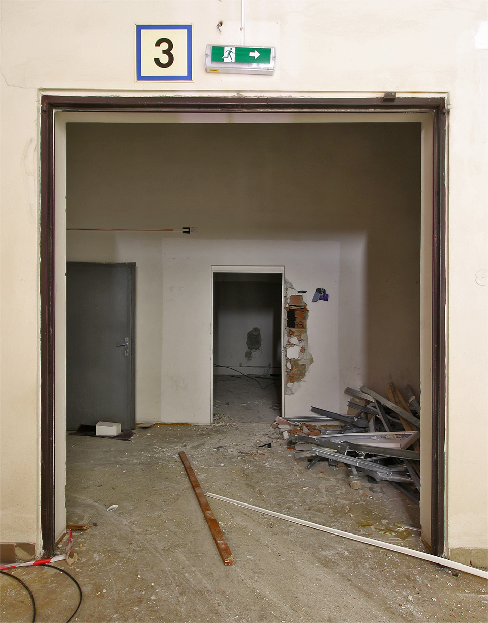 Vstup do třetího poschodí ze západní schodišťové věže.