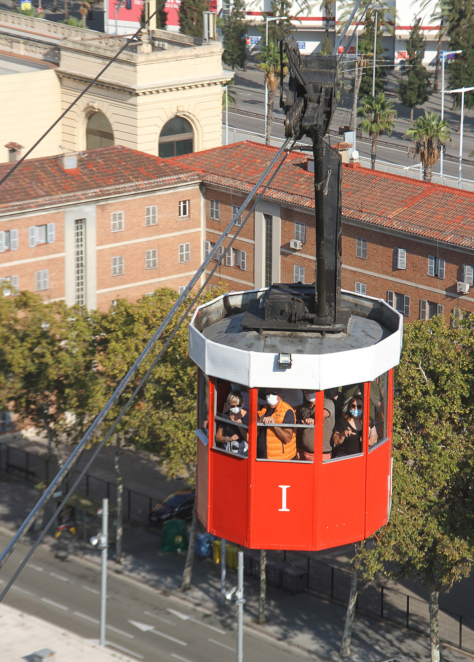 Lanovkou jsme se sice nesvezli, ale aspioň jsme si ji vyfotili. Nicméně semínko v mé mysli bylo zasazeno a časem jsem si na ni stejně počkal.