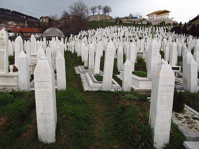 Hřbitov muslimských obyvatel, převážně obránců města z války na konci minulého století.
