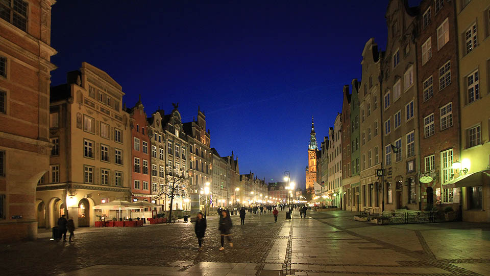 Noční procházka Gdańskem nás uchvátila. Na chvíli jsme docela zapomněli, že jsme v Polsku. Jako by to byl úplně jiný svět.