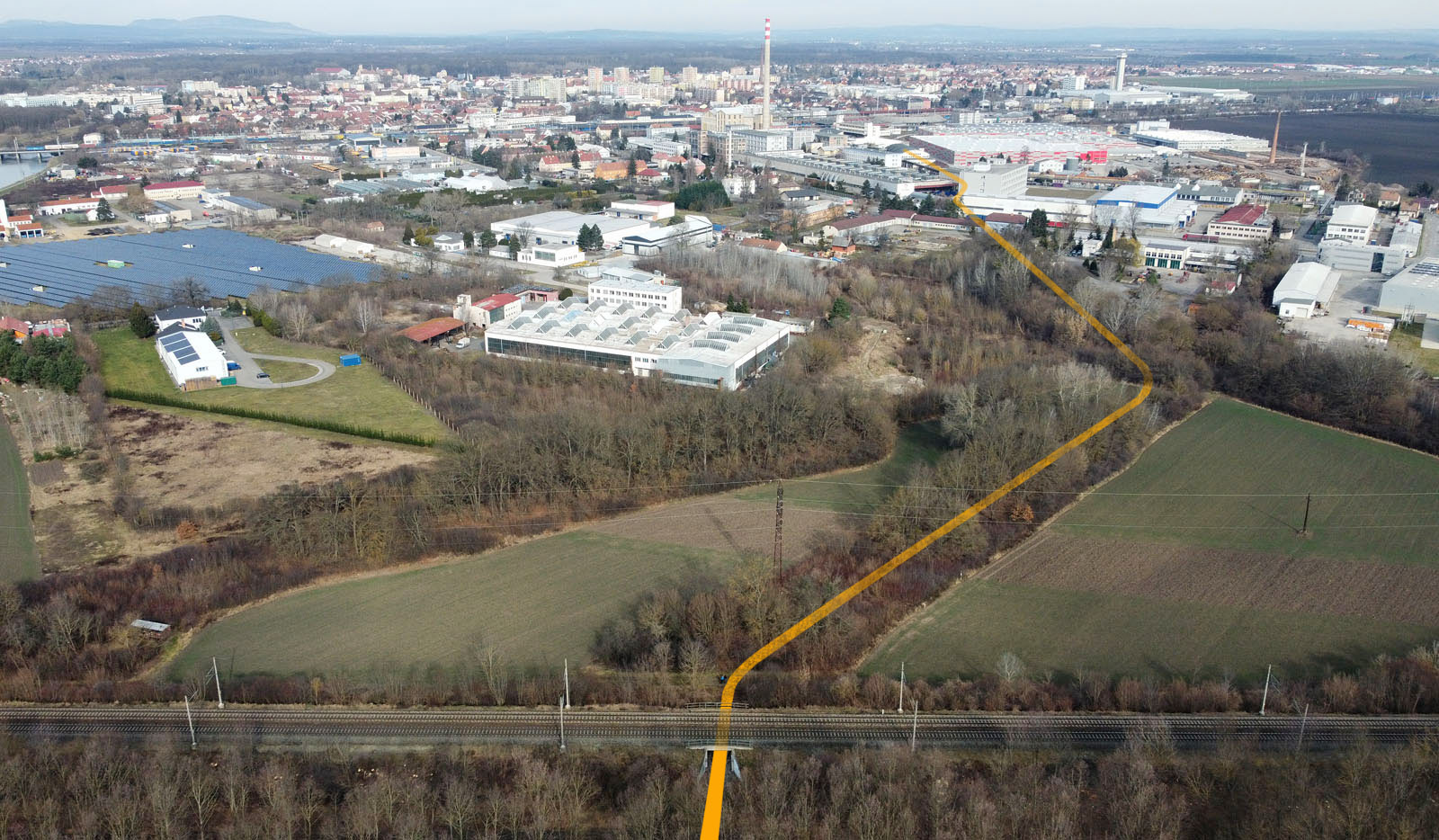 Zakreslení nejsevernější části drážky od podjezdu pod železnicí skrze okraj Břeclavi až do prostoru bývalé pily.