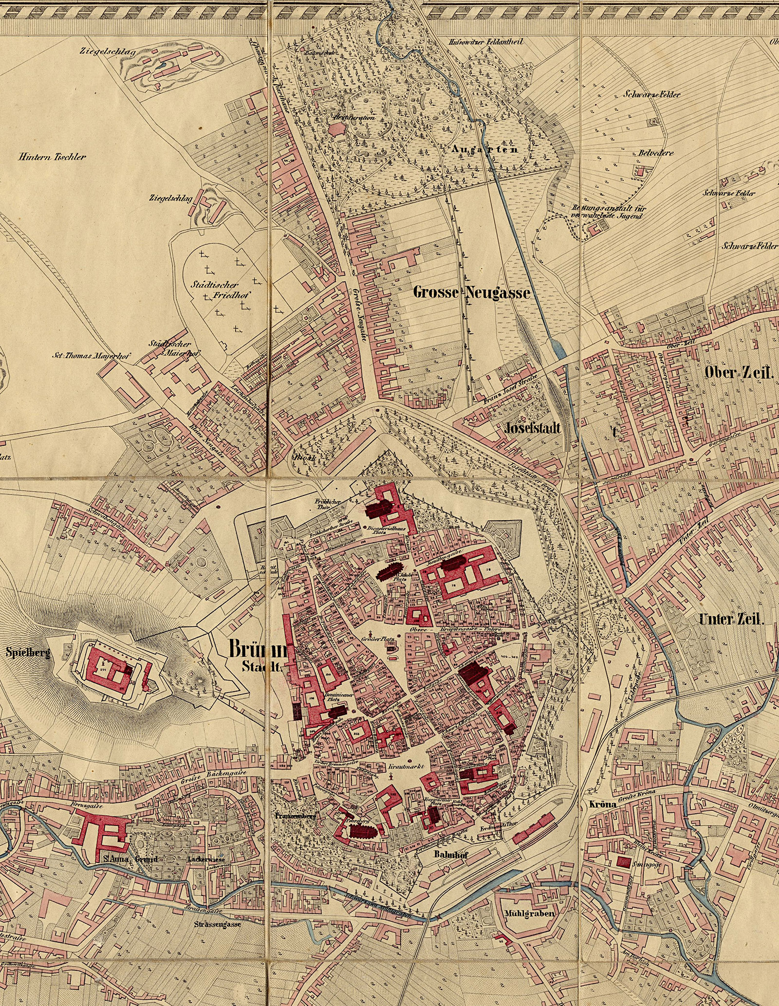 Pravděpodobně jedinou mapou, na které je Nejstarší Tišnovka vyznačena, je tento plán Brna z roku 1872. Trasu jednokolejné trati lze dobře sledovat z kolejiště Severní dráhy (dnes odstavné koleje hlavního nádraží) skrze parky hradebního okruhu a jejich tehdy ještě nezastavěné okolí (park Koliště, park na náměstí 28. října, Lužánky). Poměrně krátká existence dráhy (jen něco málo přes 10 let) mohla být jedním z důvodů, proč nebyly parky nikdy zastavěny a dochovaly se do dnešních dnů.