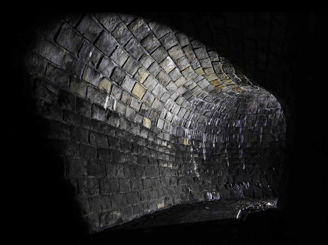 Podzemní rafinérie Havlíčkův Brod