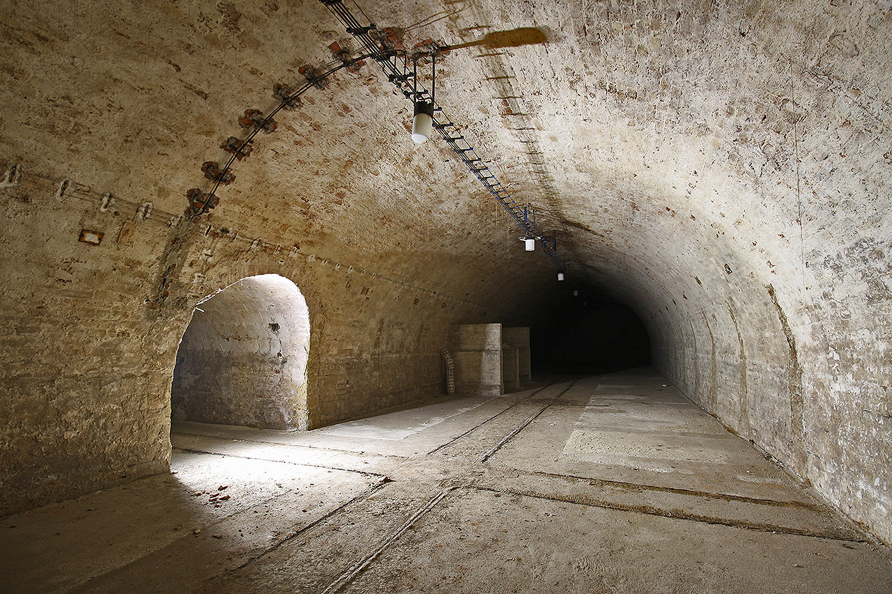 Úzkokolejka vinných sklepů na Hlinkách