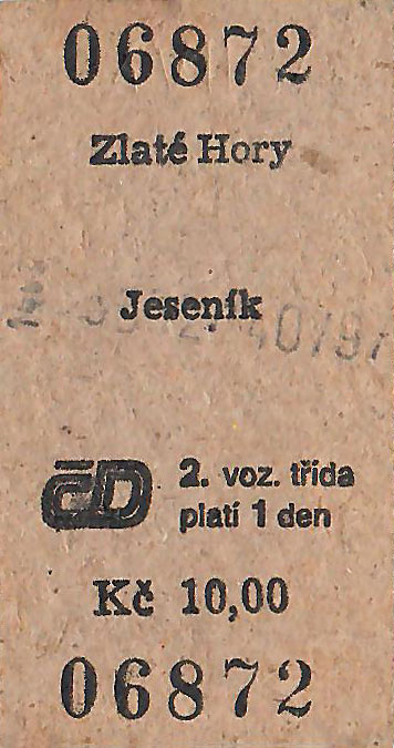 Lepenková jízdenka vydaná ve Zlatých Horách 14. 7. 1997 a využitá ve vlacích Os23662 a Os3672 pro cestu do <a href="/Tema/Jeseník (žst)">Jeseníka</a>.
